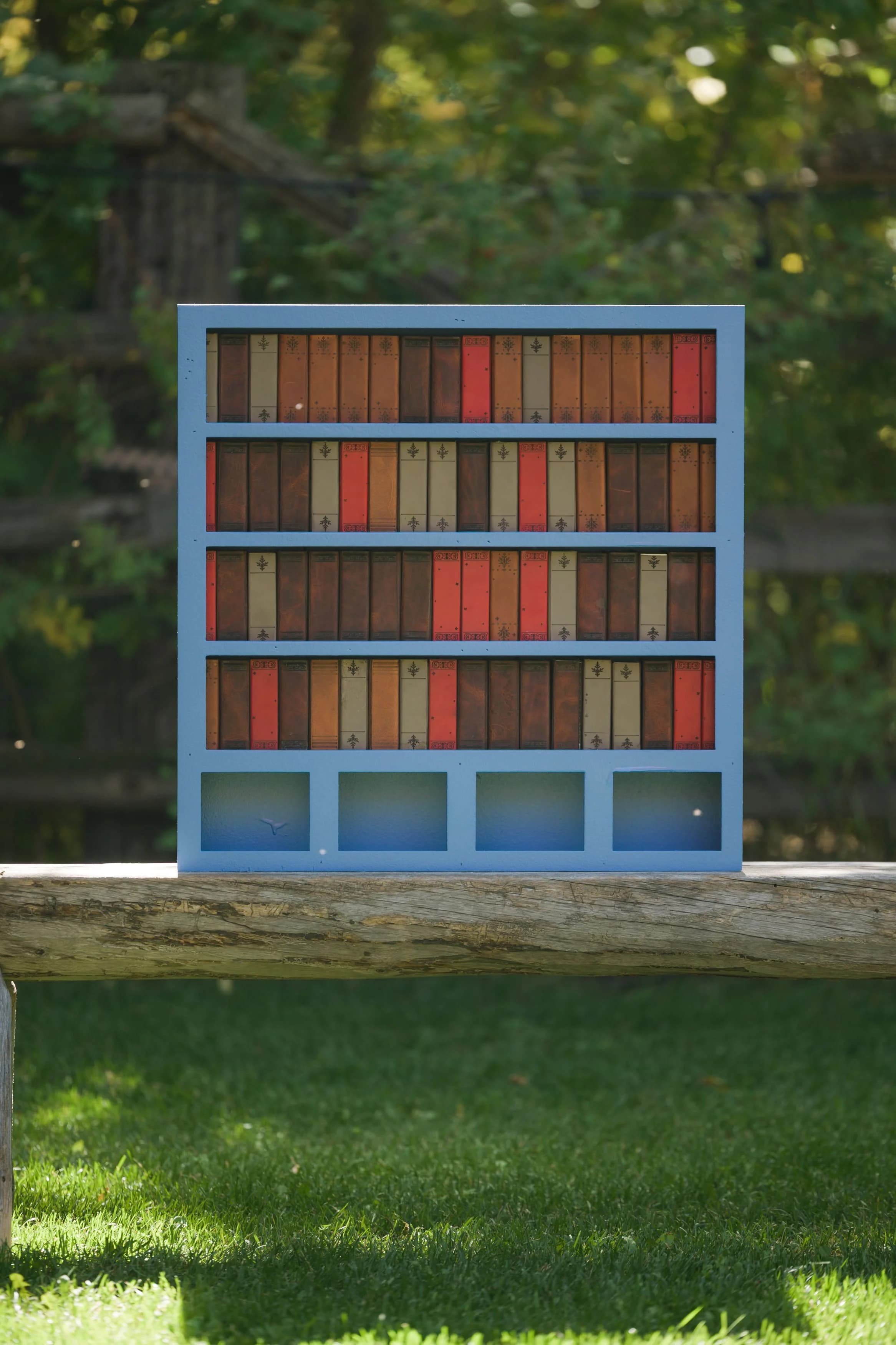 Luxury Book-Stack Guest Book — photo 2