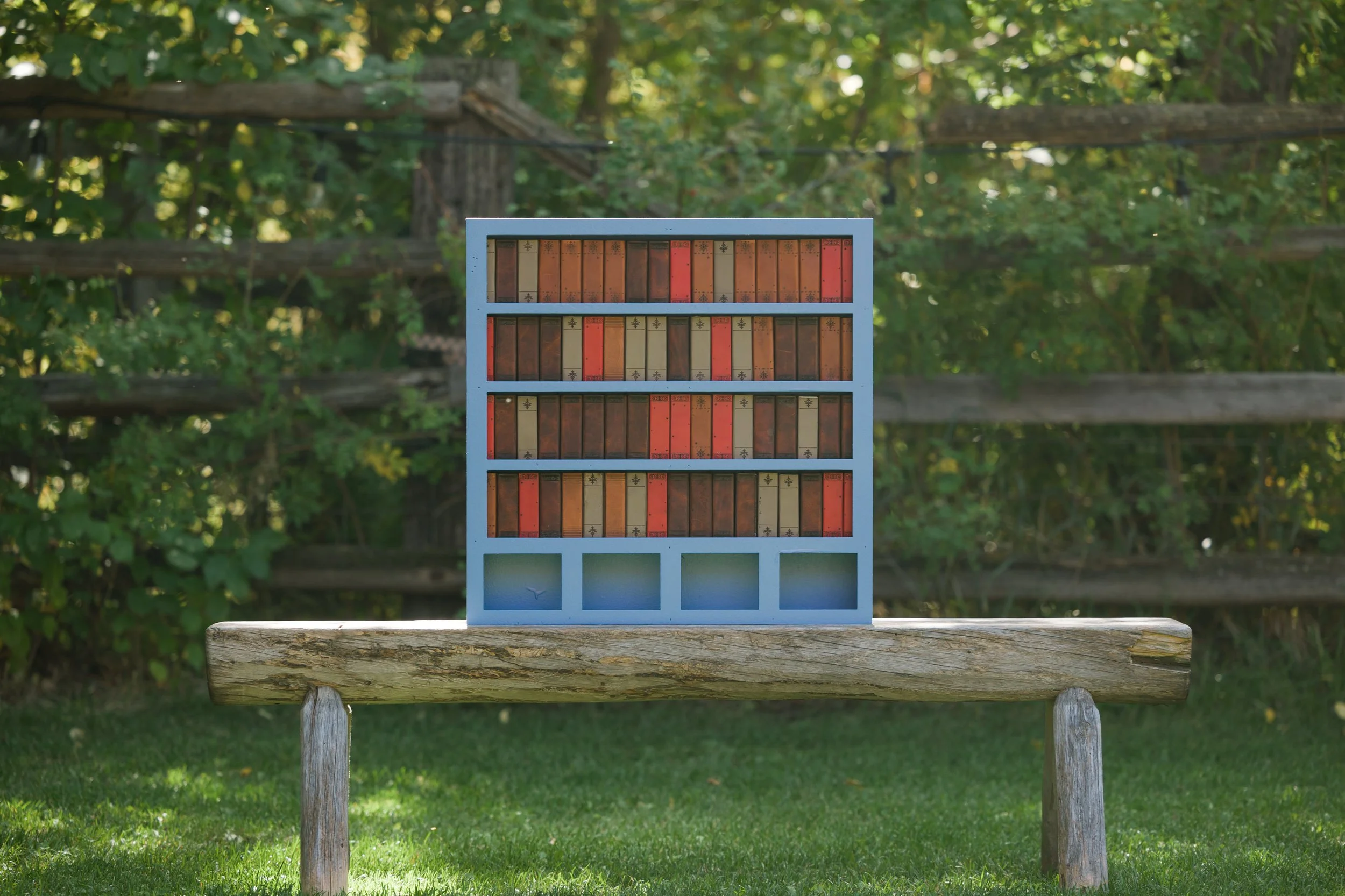 Luxury Book-Stack Guest Book — photo 1